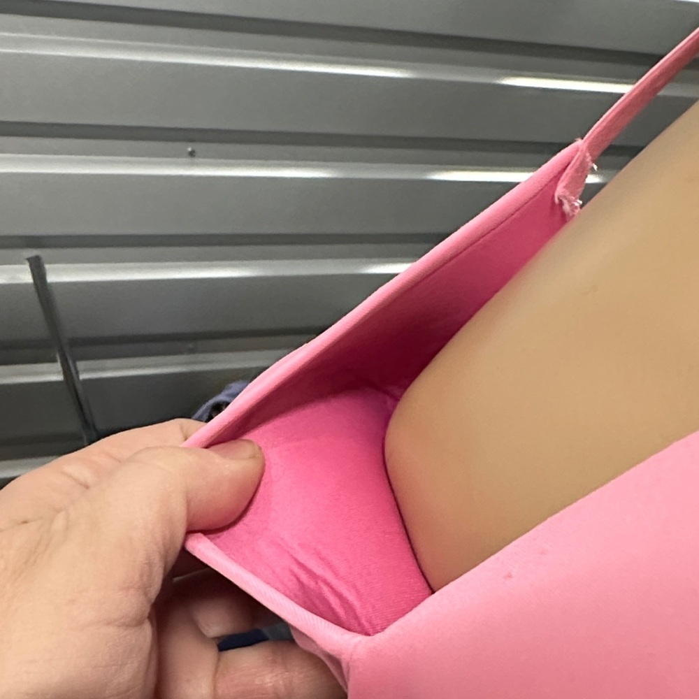 PINK Victoria's Secret Pink Heart-Embellished Bra - Picture 5 of 5